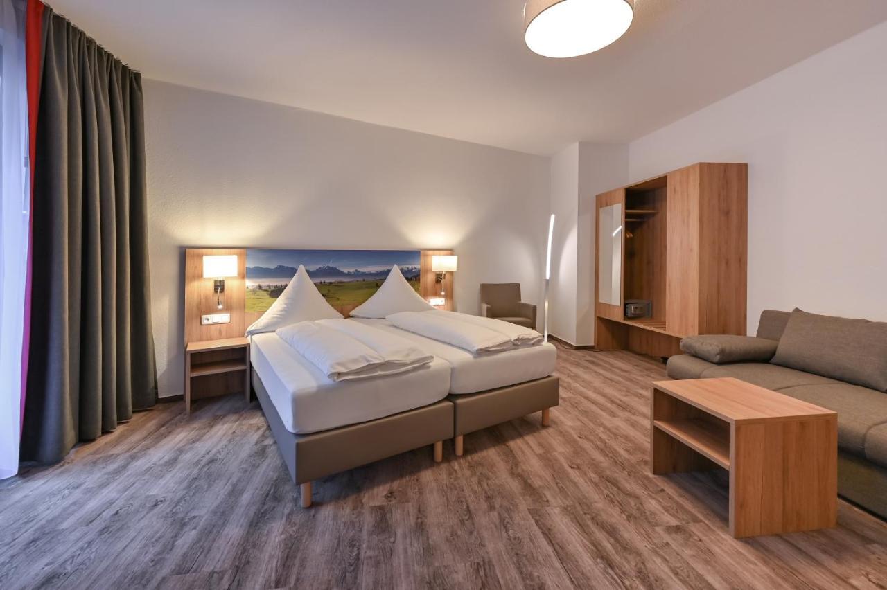 Hotel Ruchti - Zeit Fuer Mich Fussen Bagian luar foto