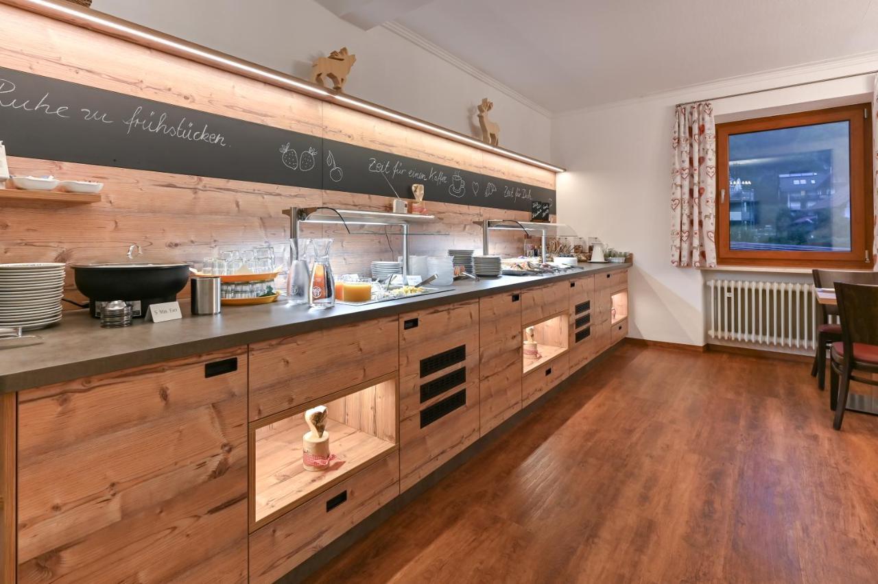 Hotel Ruchti - Zeit Fuer Mich Fussen Bagian luar foto